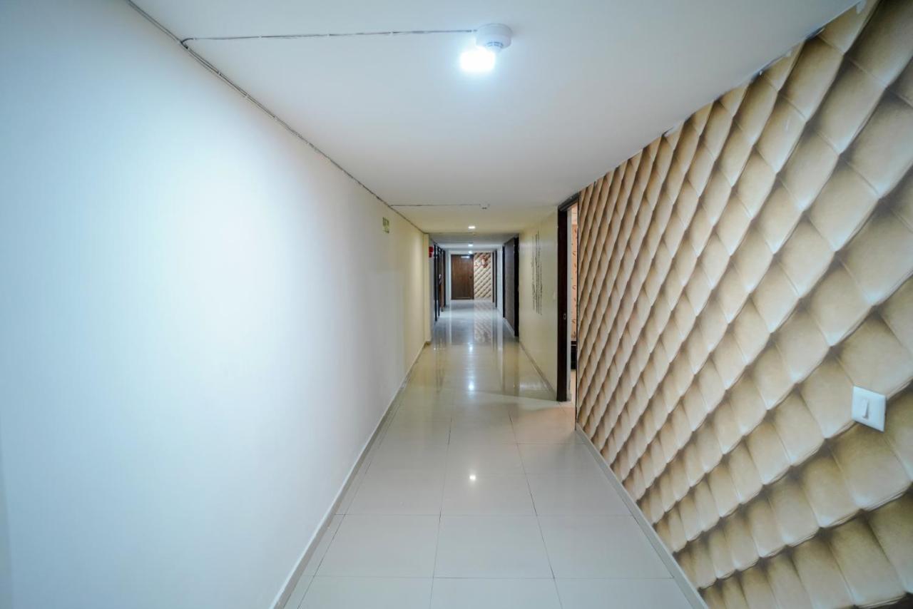 Hotel Seven アーメダバード エクステリア 写真